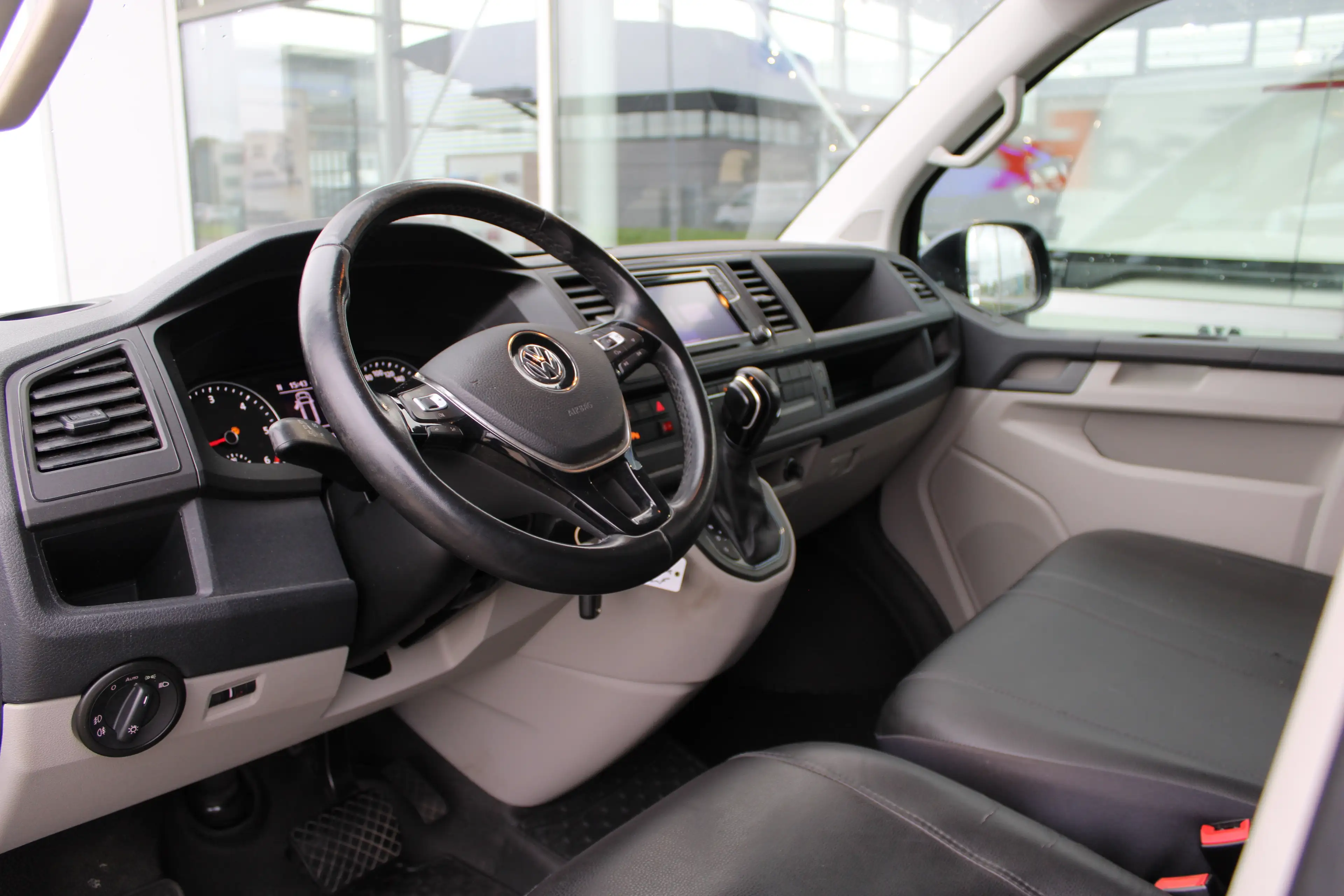 Volkswagen Transporter 2.0 TDI L2H1 4Motion Highline 204pk | Trekhaak | B — photo 10