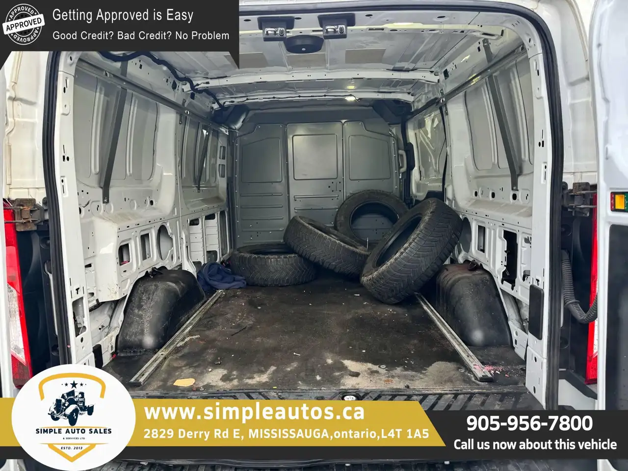Ford Transit Cargo Van снимка Ford Transit Cargo Van