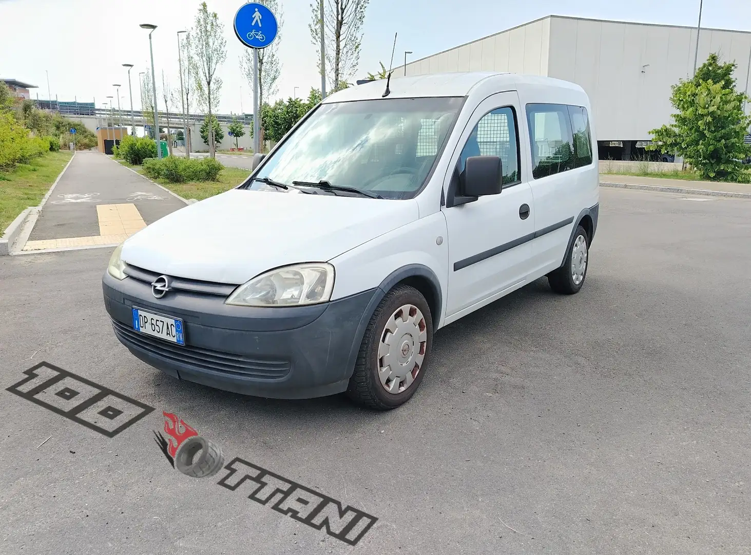 Opel Combo autocarro 2 posti Weiß - 1
