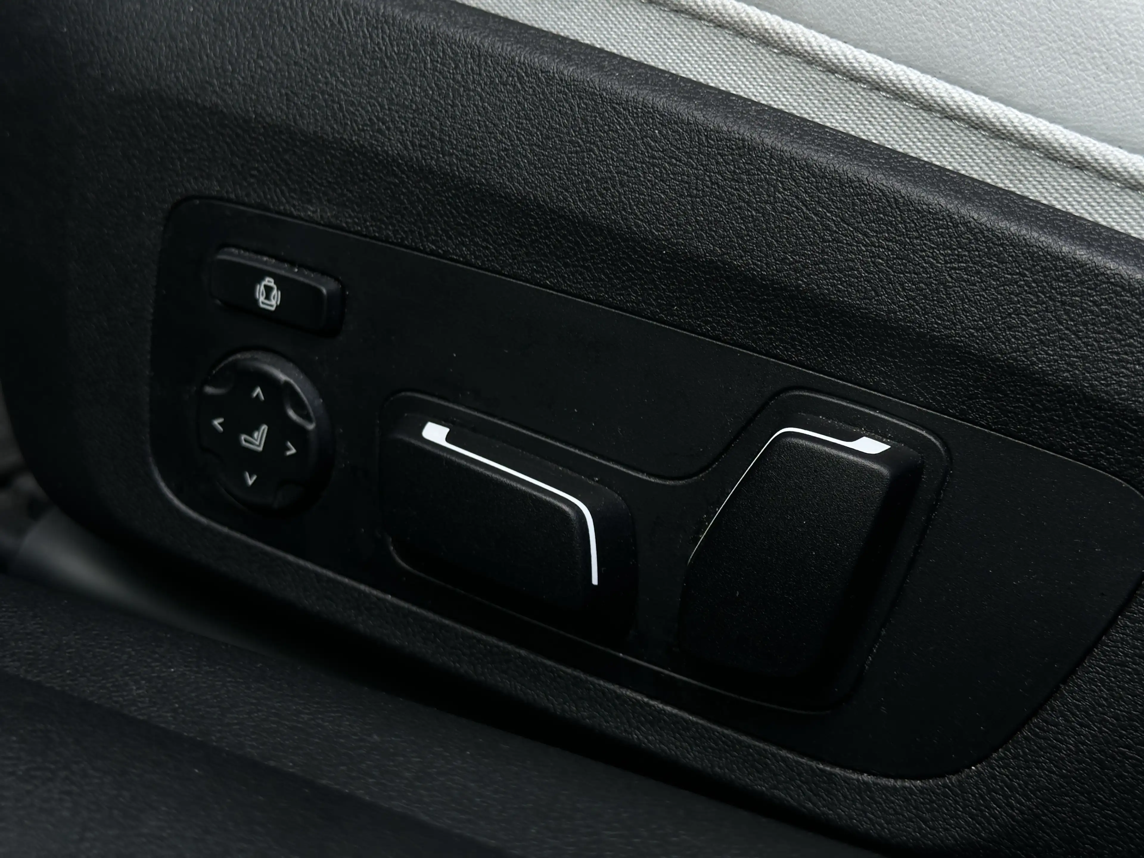 BMW M4 Competition M xDrive°HUD°H&K°ACC°ST-HT°VENT° — photo 13