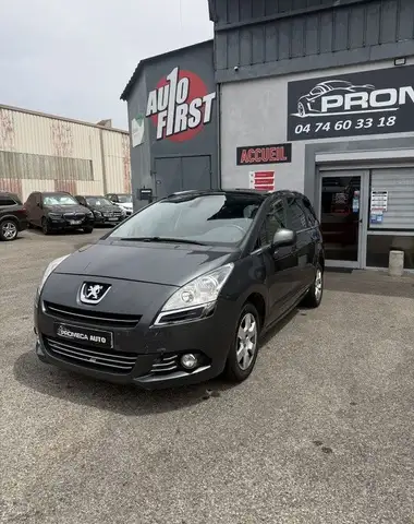 Peugeot 5008 7 PLACES 1.6 HDI 115cv