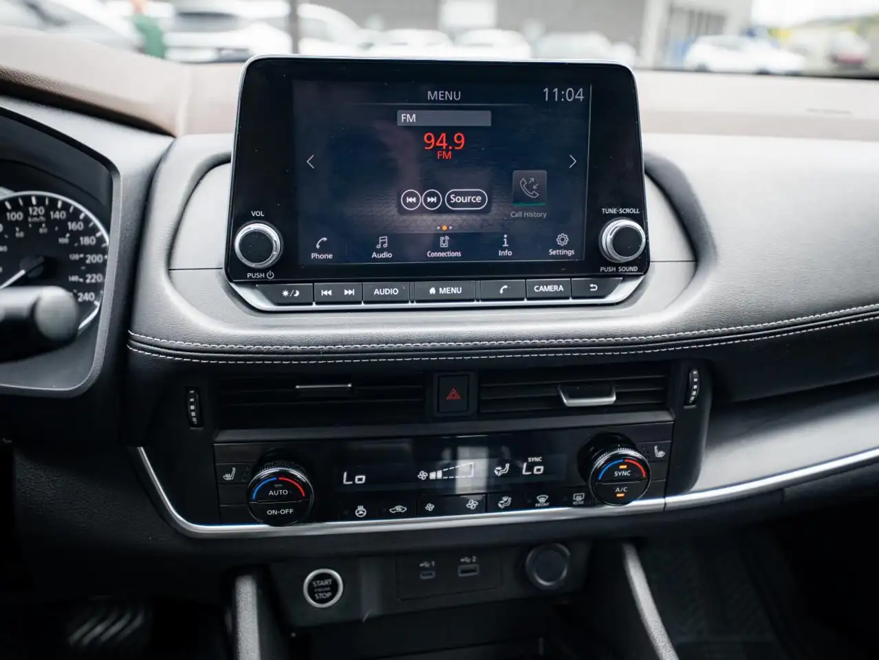 Nissan Rogue photo Nissan Rogue