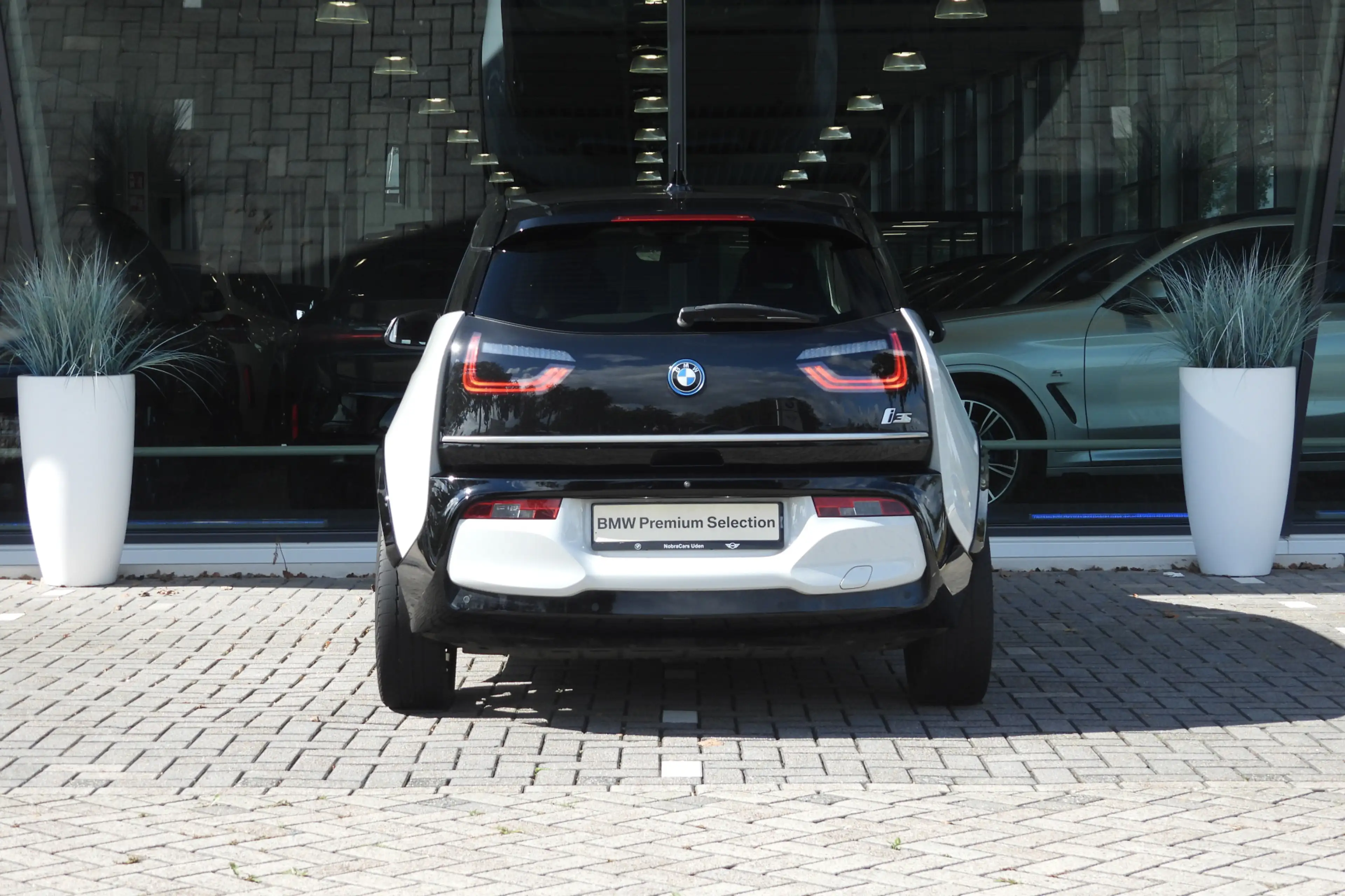 BMW i3 S Executive / Achteruitrijcamera / Stoelverwarming — photo 11