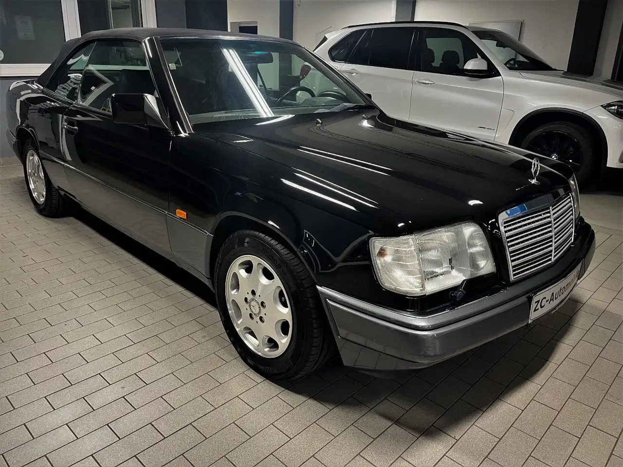 Mercedes-Benz E 320