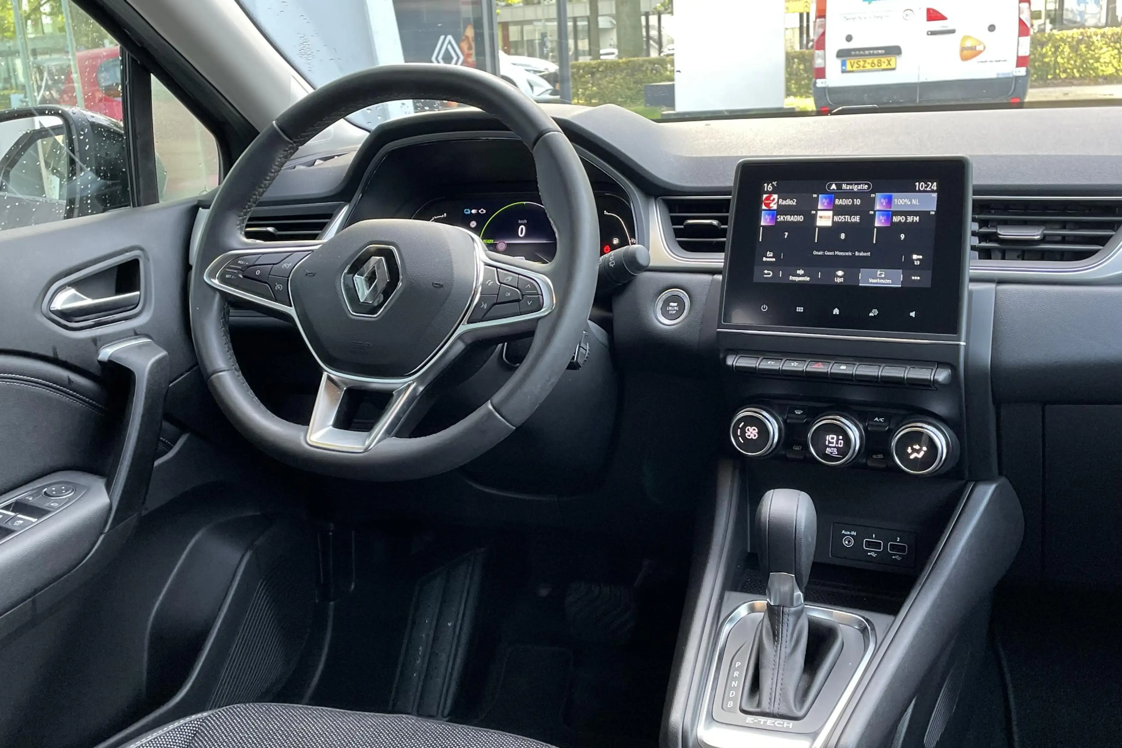Renault Captur 1.6 E-Tech full hybrid 145 techno | 1e eig. | Nav — photo 11