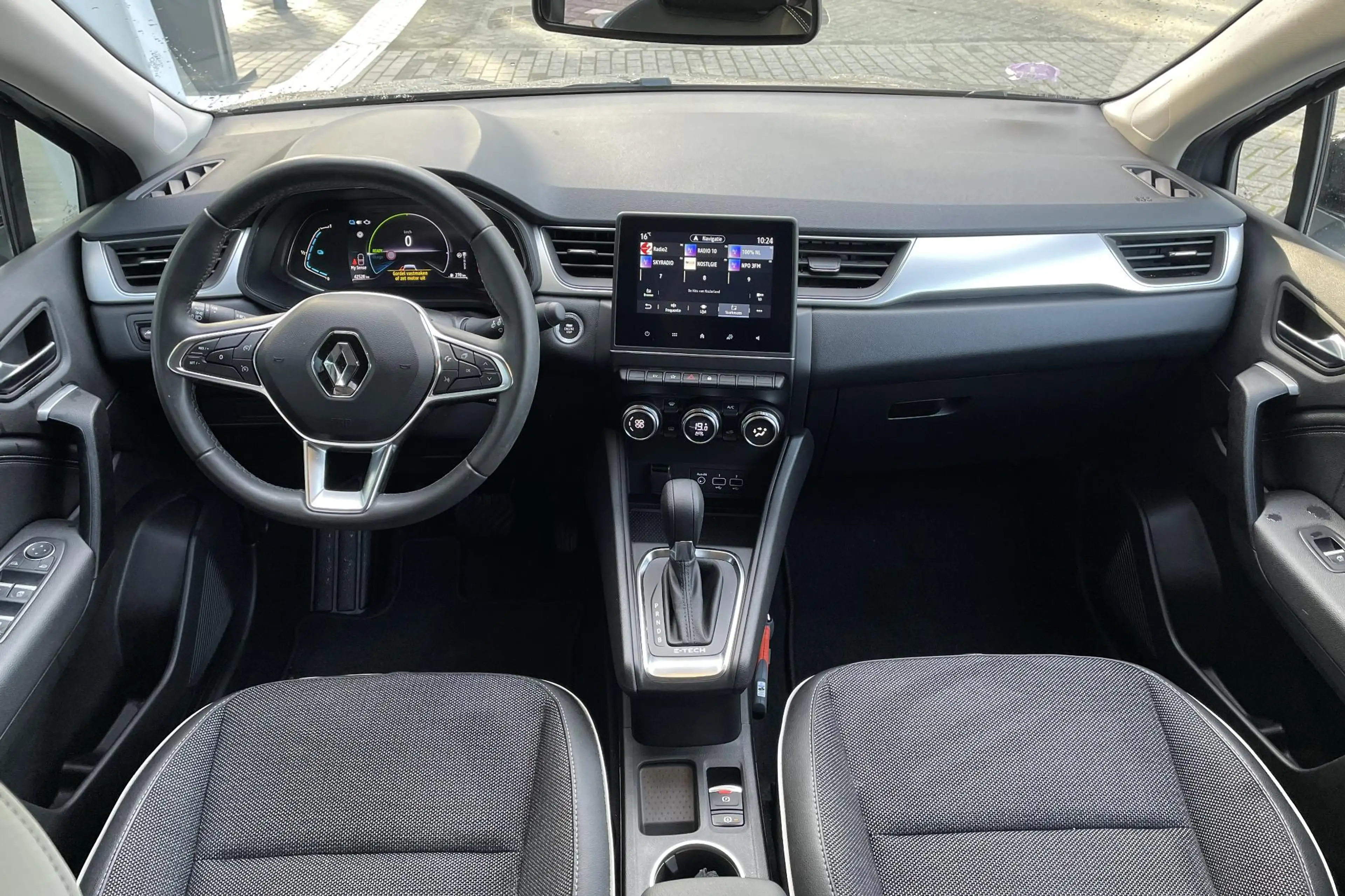 Renault Captur 1.6 E-Tech full hybrid 145 techno | 1e eig. | Nav — photo 6