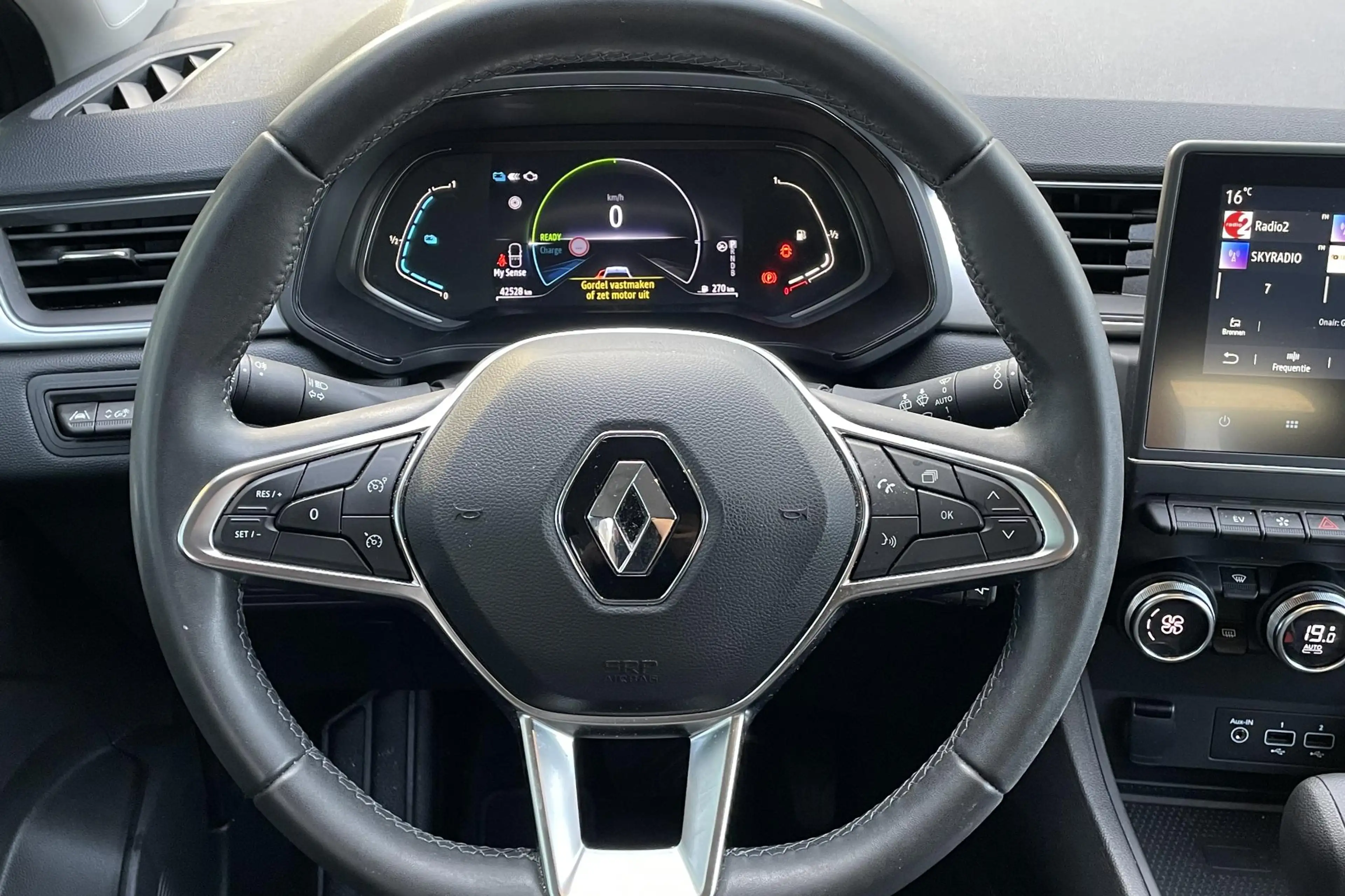 Renault Captur 1.6 E-Tech full hybrid 145 techno | 1e eig. | Nav — photo 10