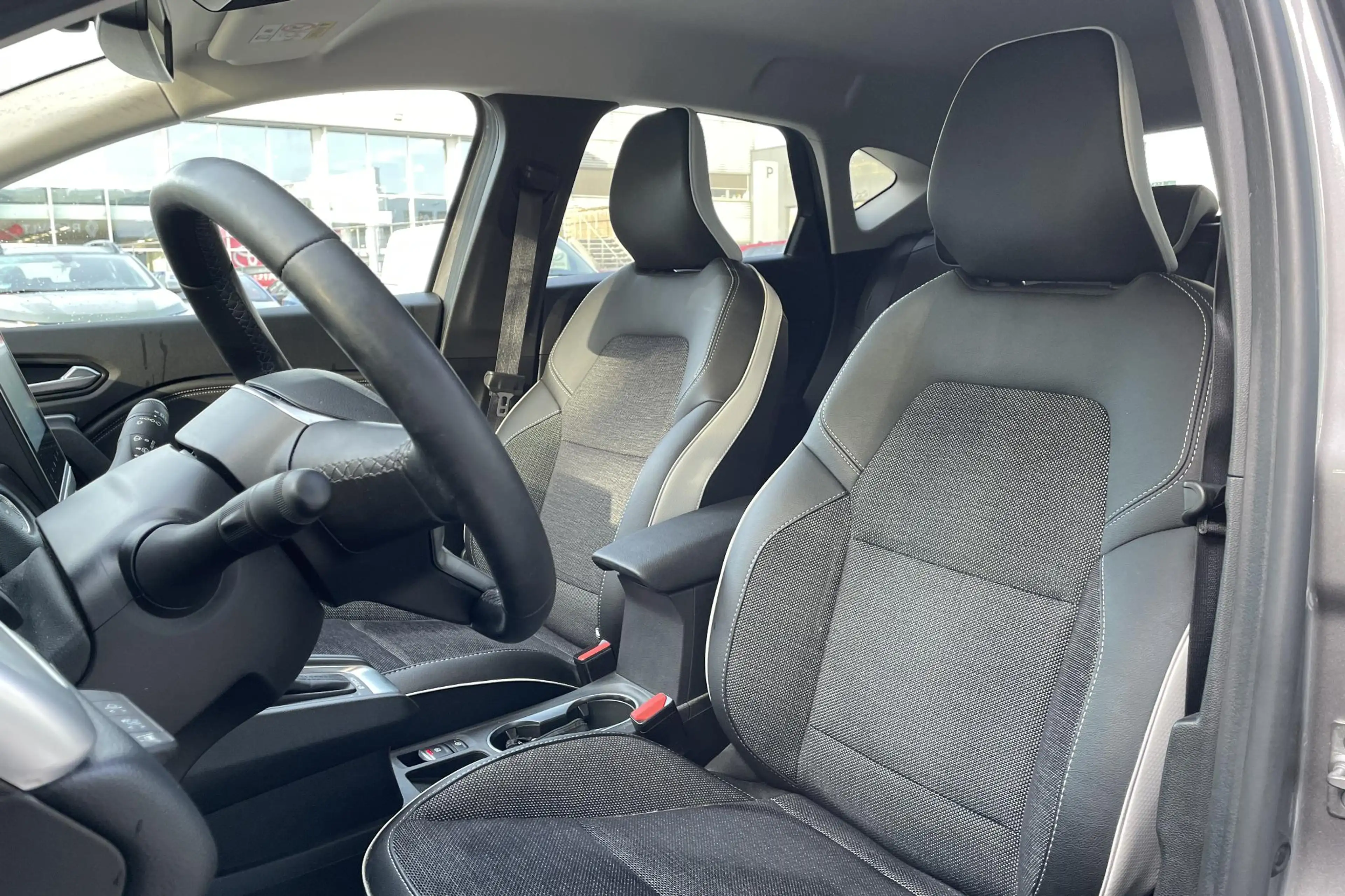 Renault Captur 1.6 E-Tech full hybrid 145 techno | 1e eig. | Nav — photo 14