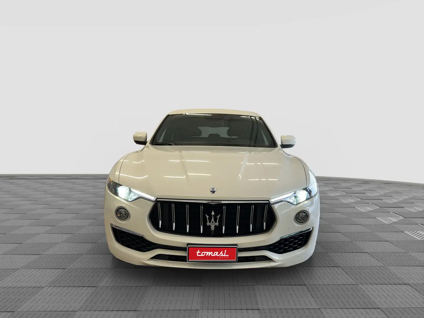 Maserati Levante 330CV MHEV AWD GT CERCHI LEGA 20,RETROCAMERA Bianco - 2