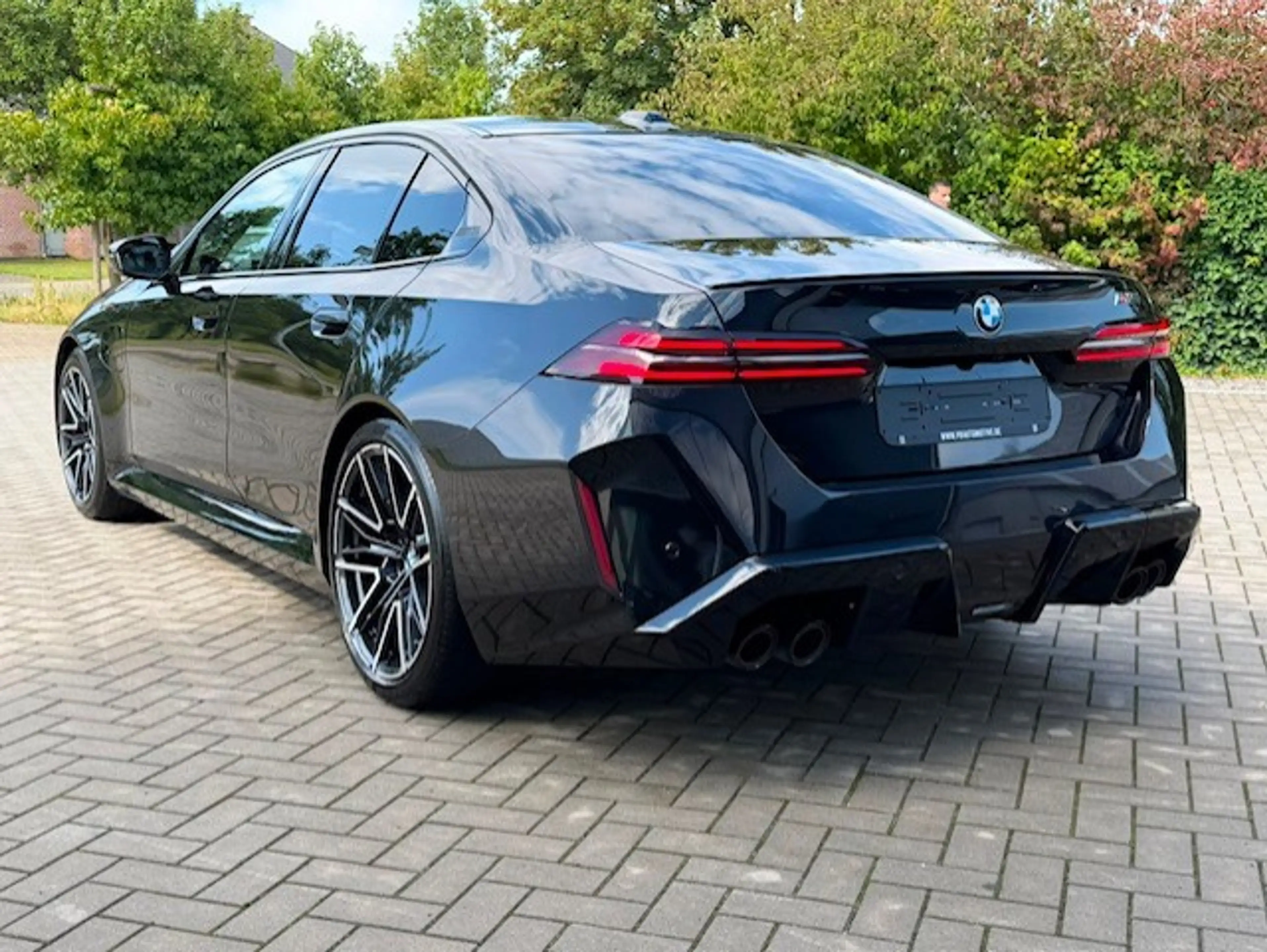 BMW M5 M5 PHEV 4.4 AS (535 kW) — photo 7