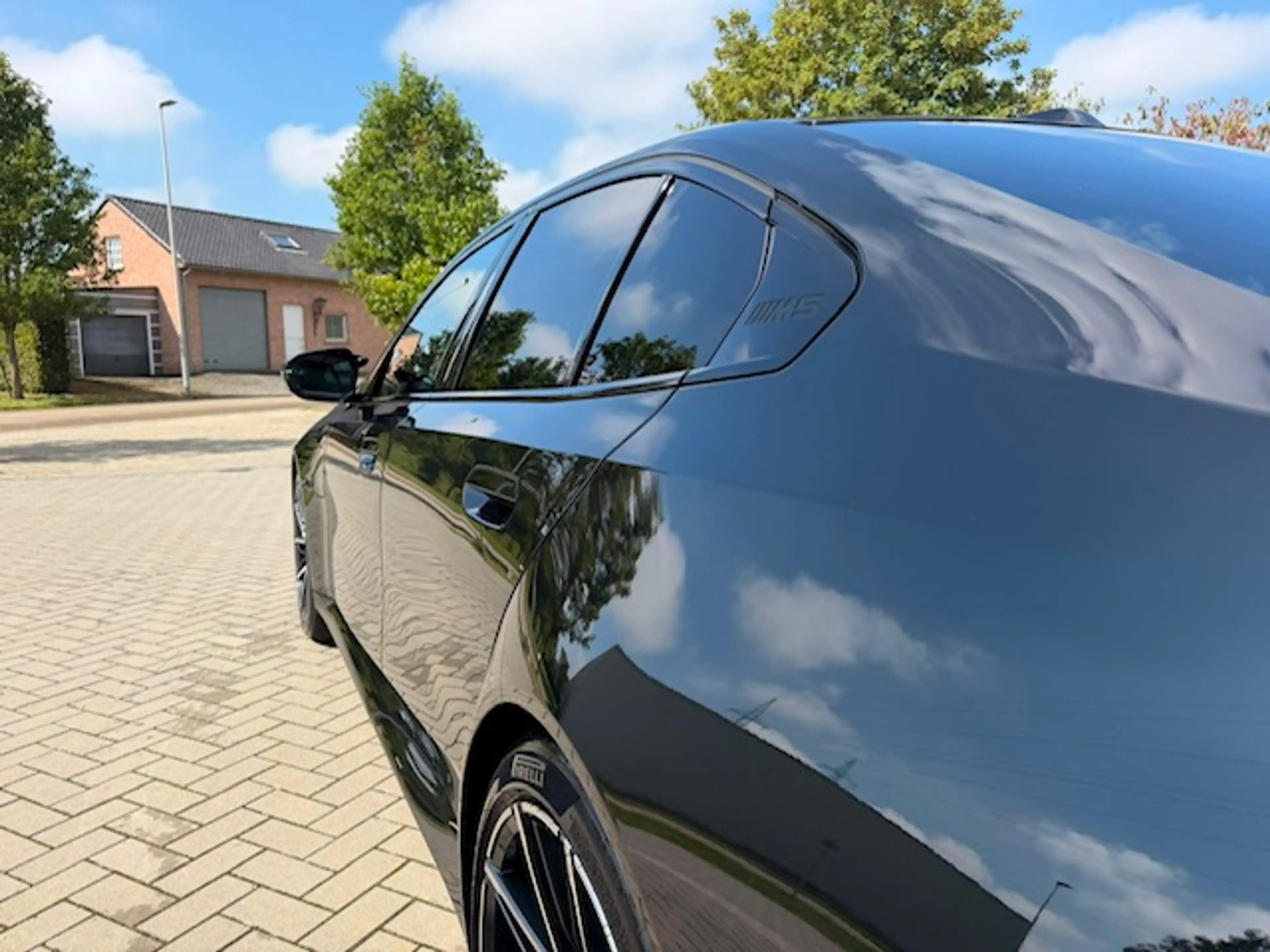BMW M5 M5 PHEV 4.4 AS (535 kW) — photo 6