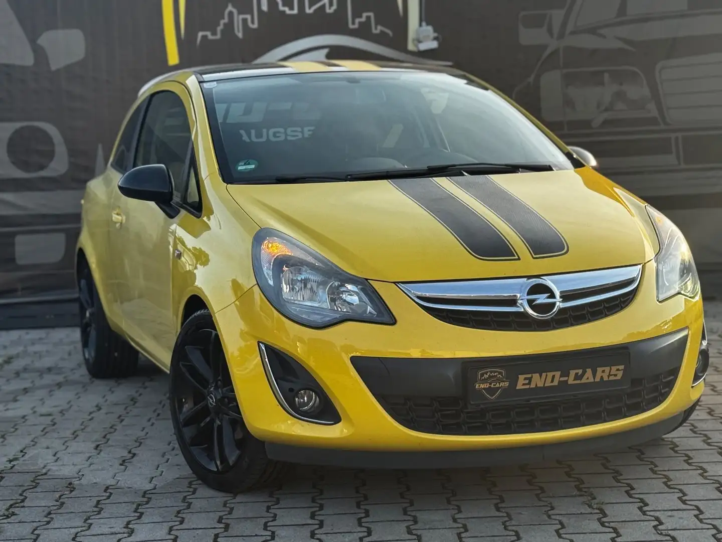 Opel Corsa 1.4 Turbo Color Edition *EURO 5* KLIMA * Geel - 1