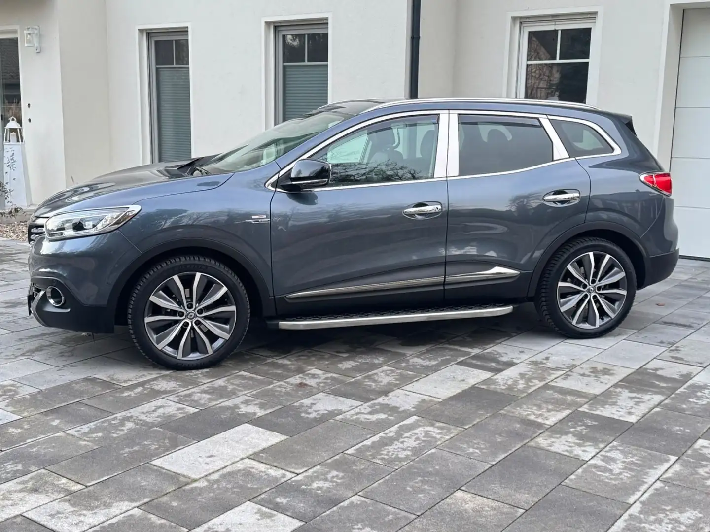Renault Kadjar 1.5 dCi Autom.,Bose,LED,AHK,Navi,S-Dach - 2