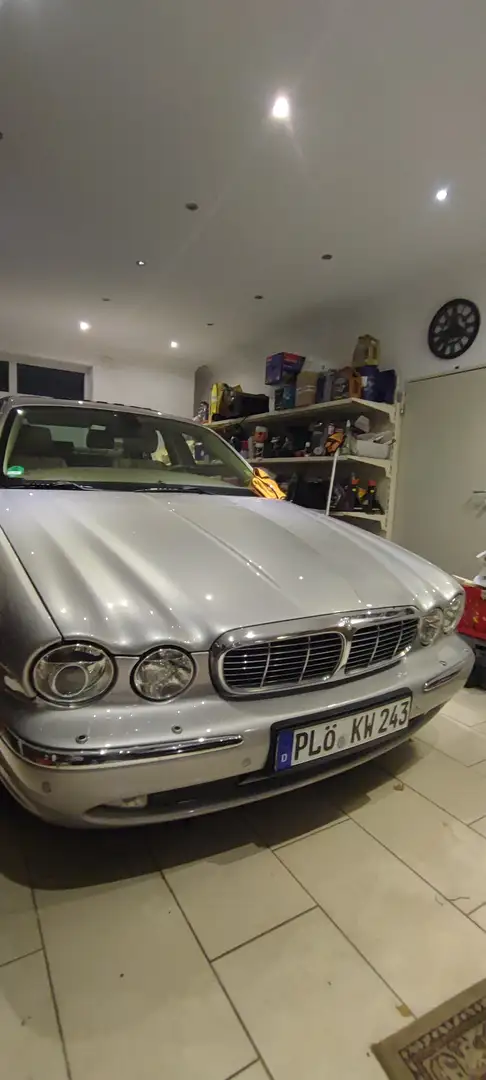 Jaguar XJ8 XJ8 4.2 Langversion,1.Hand,.Manufaktur Leder beige - 1