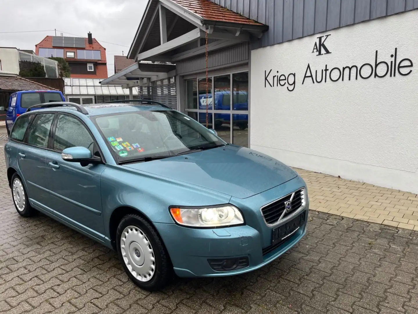 Volvo V50 Kombi 2.4i Summum*AUTOMATIK*BI-XENON*1.HAND* Bleu - 1