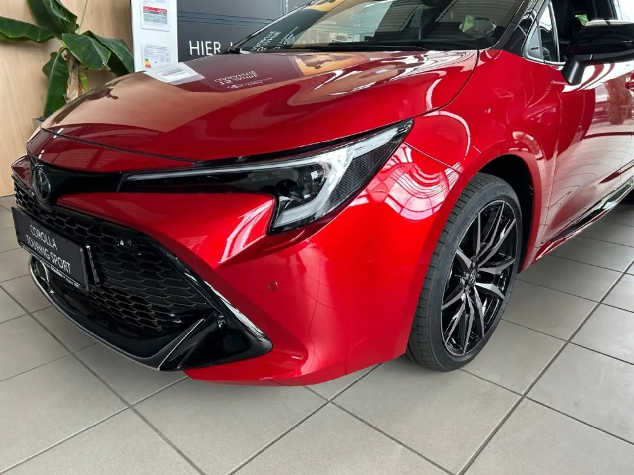 Toyota Corolla Hybrid 2,0L Touring Sports GR Sport 5