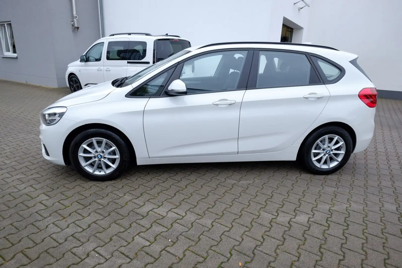 BMW 218 /PDC/Klima/Sitzheizung Weiß - 2