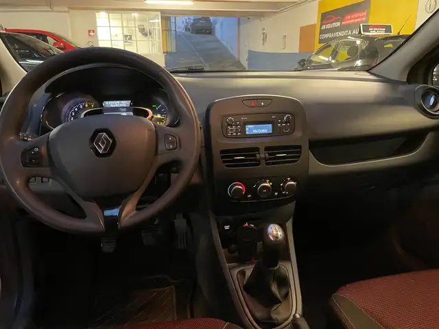 Renault Clio view 7
