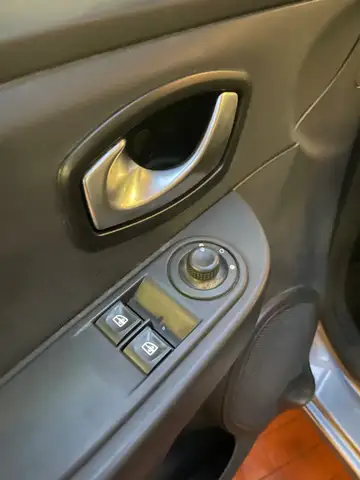 Renault Clio view 11