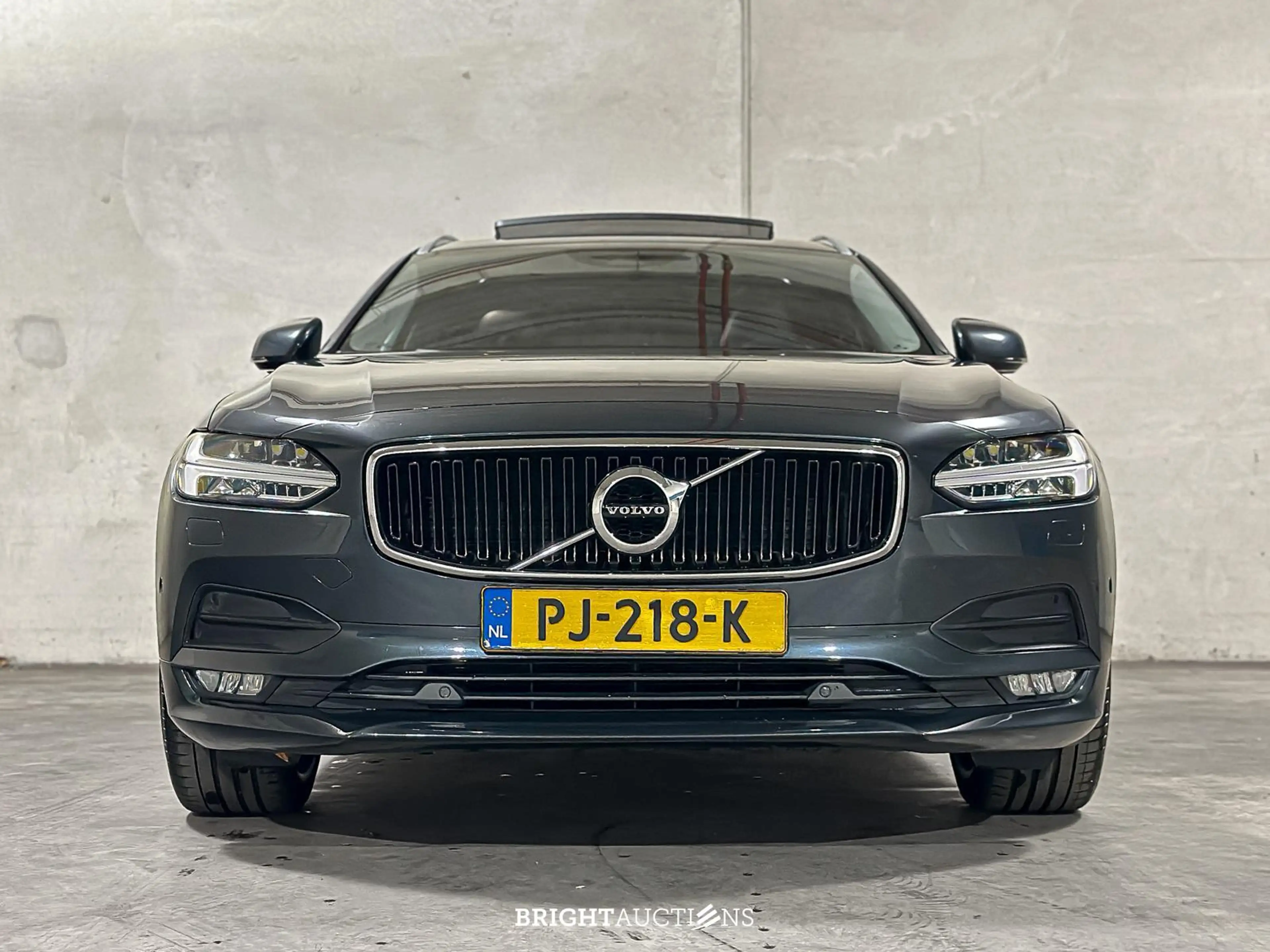 Volvo V90 2.0 T5 Momentum — photo 8