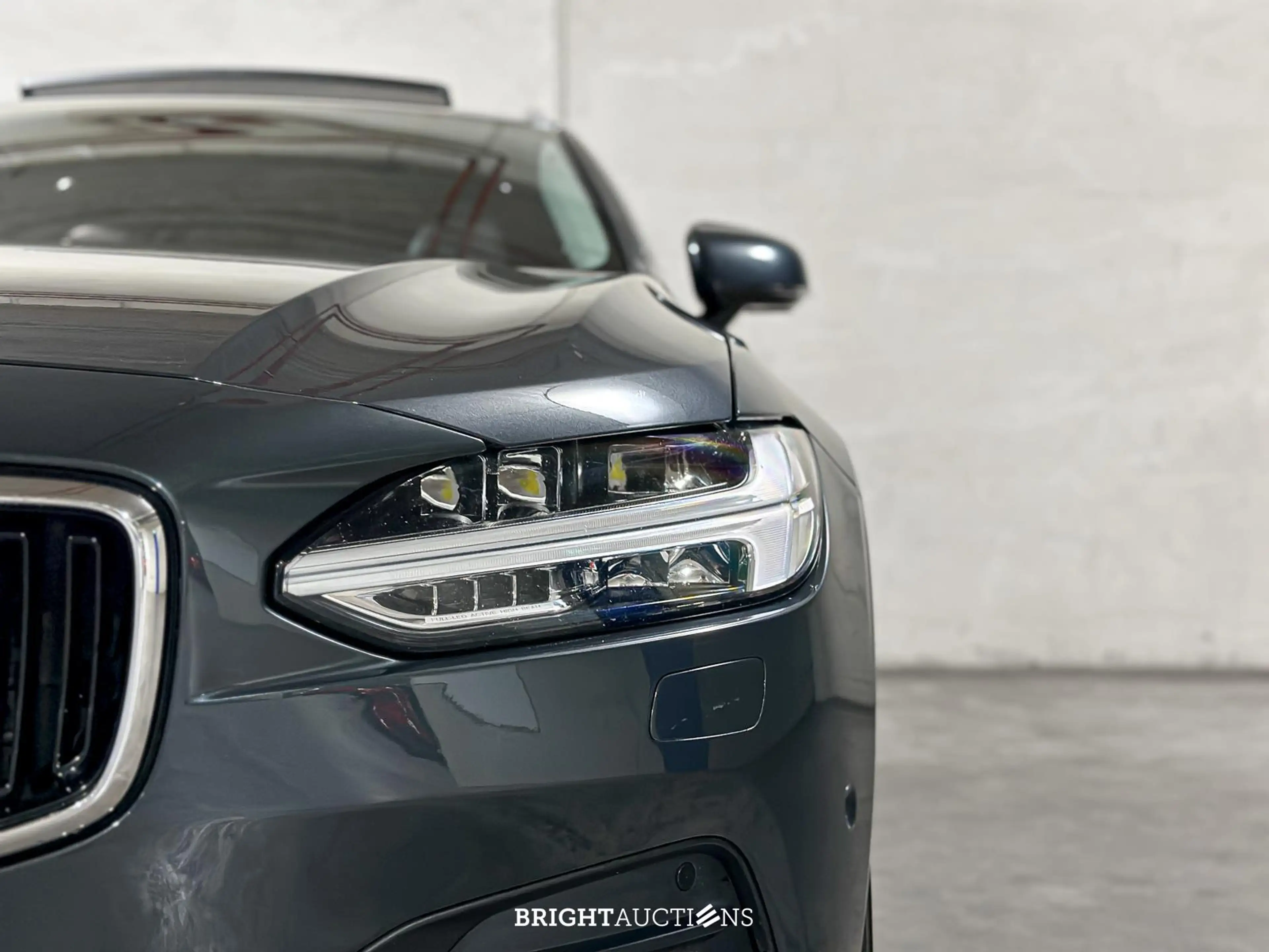 Volvo V90 2.0 T5 Momentum — photo 10