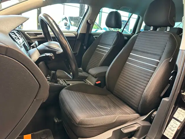Volkswagen Golf view 7
