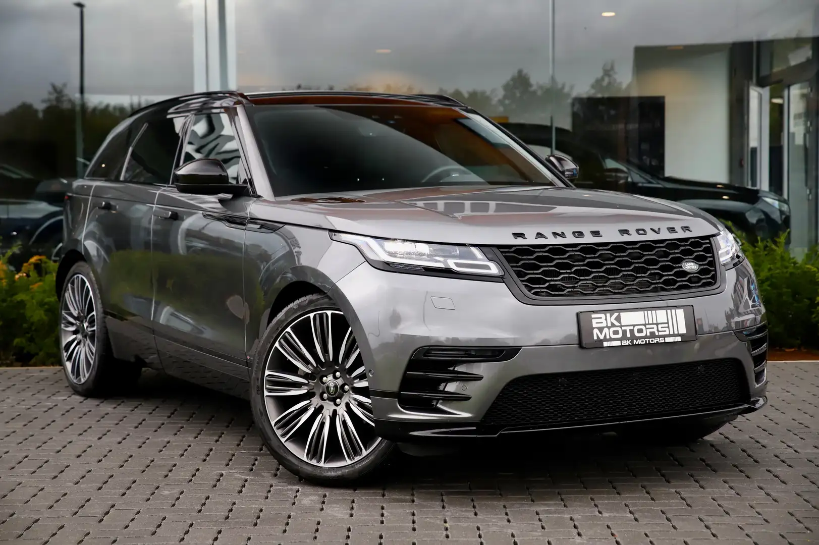 Land Rover Range Rover Velar 3.0 R-Dynamic SE-LICHTE VRACHT-MERIDIAN-LUCHTVERIN Gris - 1