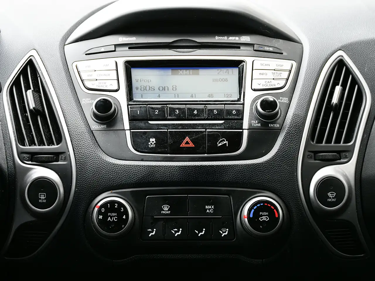 Hyundai TUCSON снимка Hyundai TUCSON