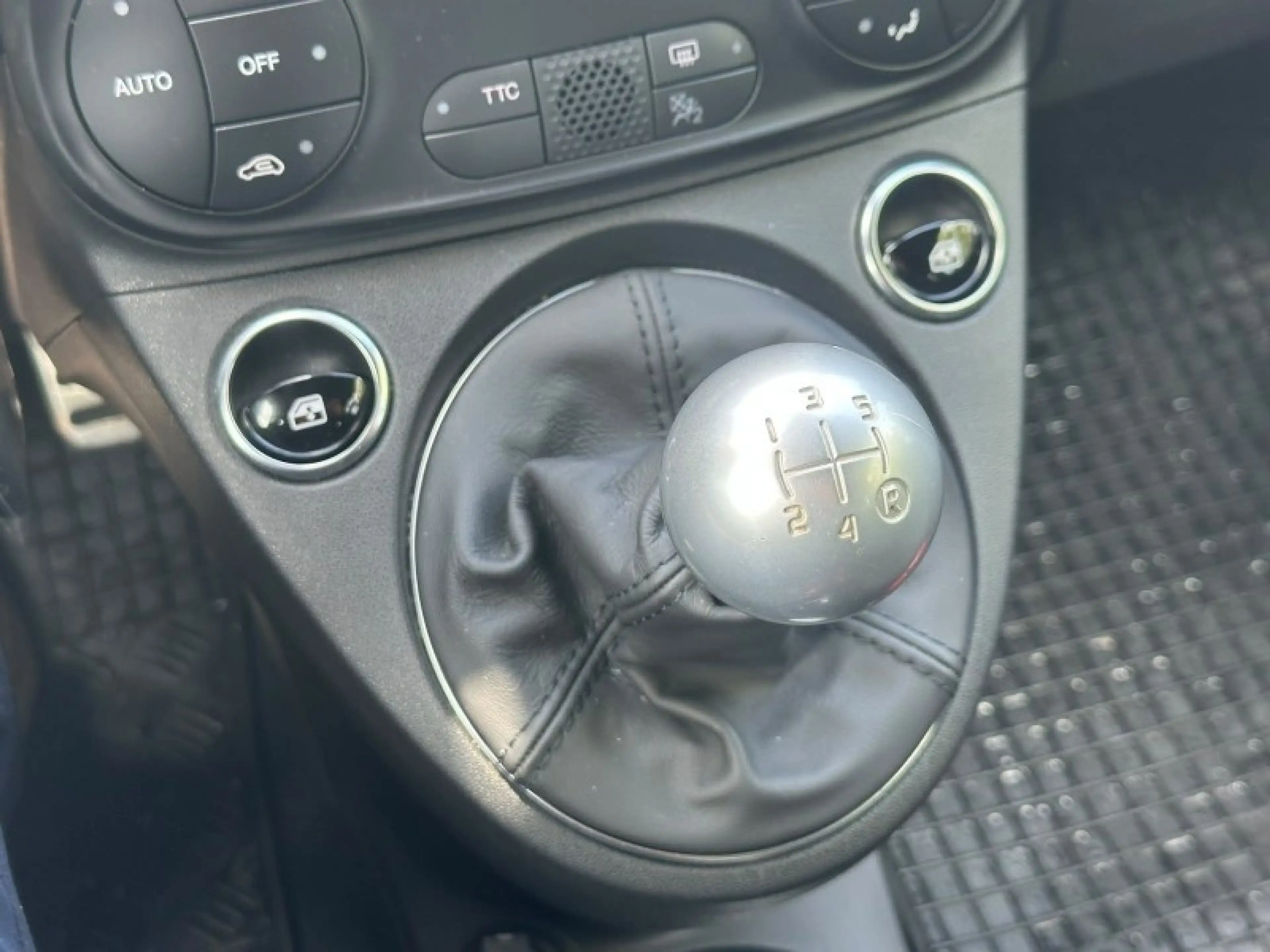 Fiat 500 Abarth 595 — photo 15
