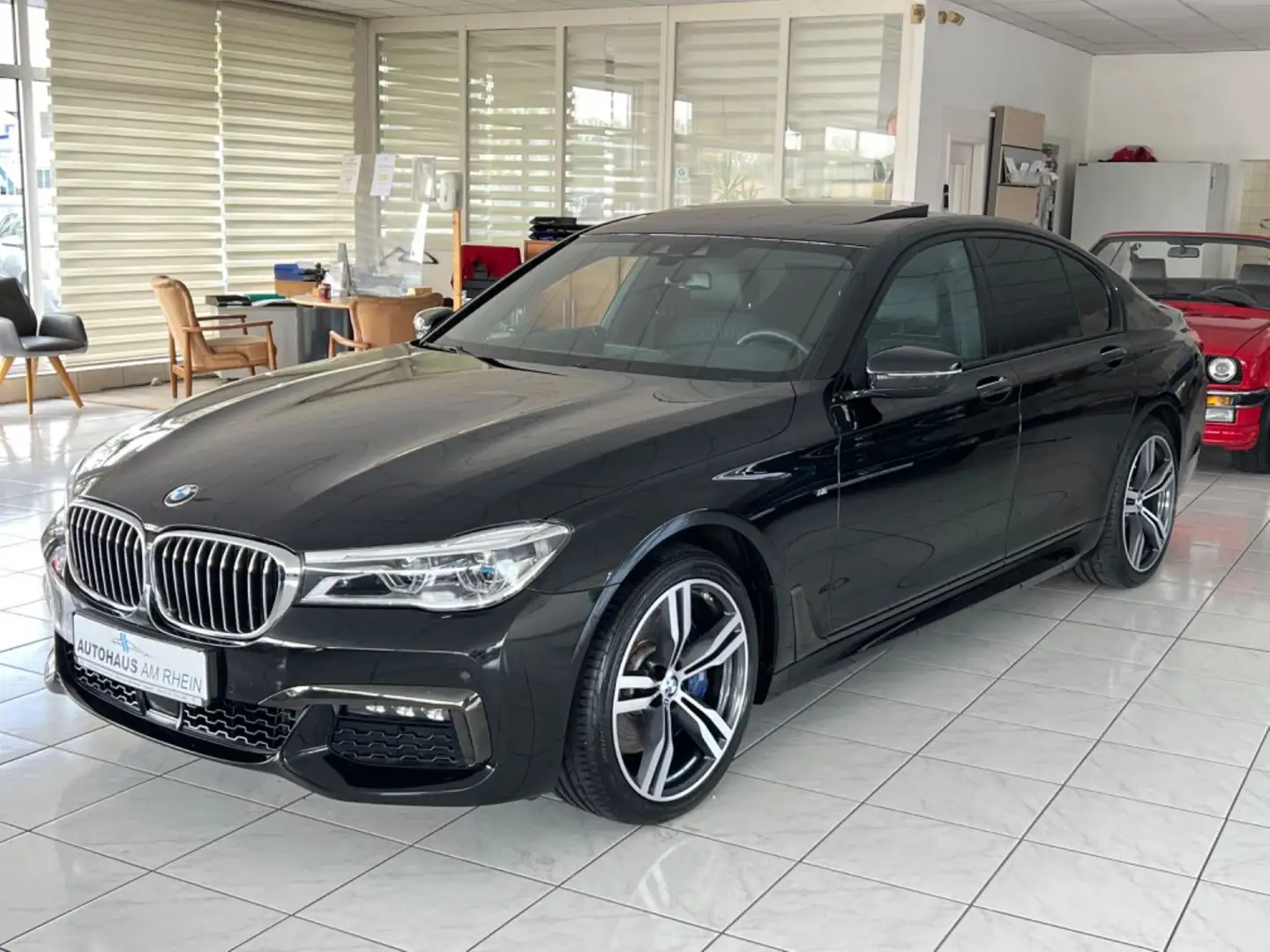 BMW 740 d xDrive+M-Sportpaket+Massage+ACC+Glasdach Noir - 2