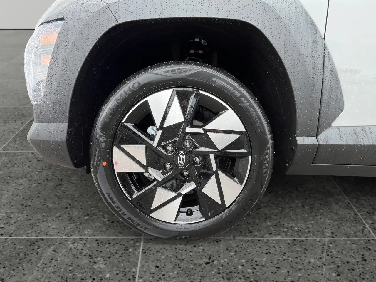 Hyundai KONA снимка Hyundai KONA
