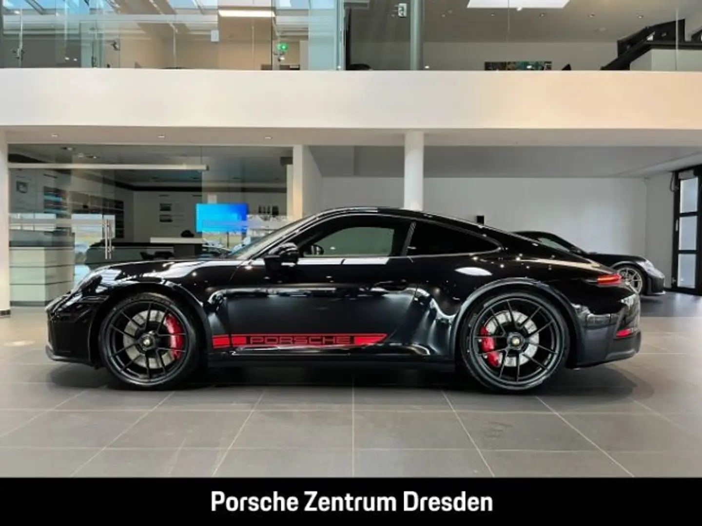 Porsche 992 -2 (911) Carrera 4 GTS*Lift*BOSE*HD-Matrix Schwarz - 2