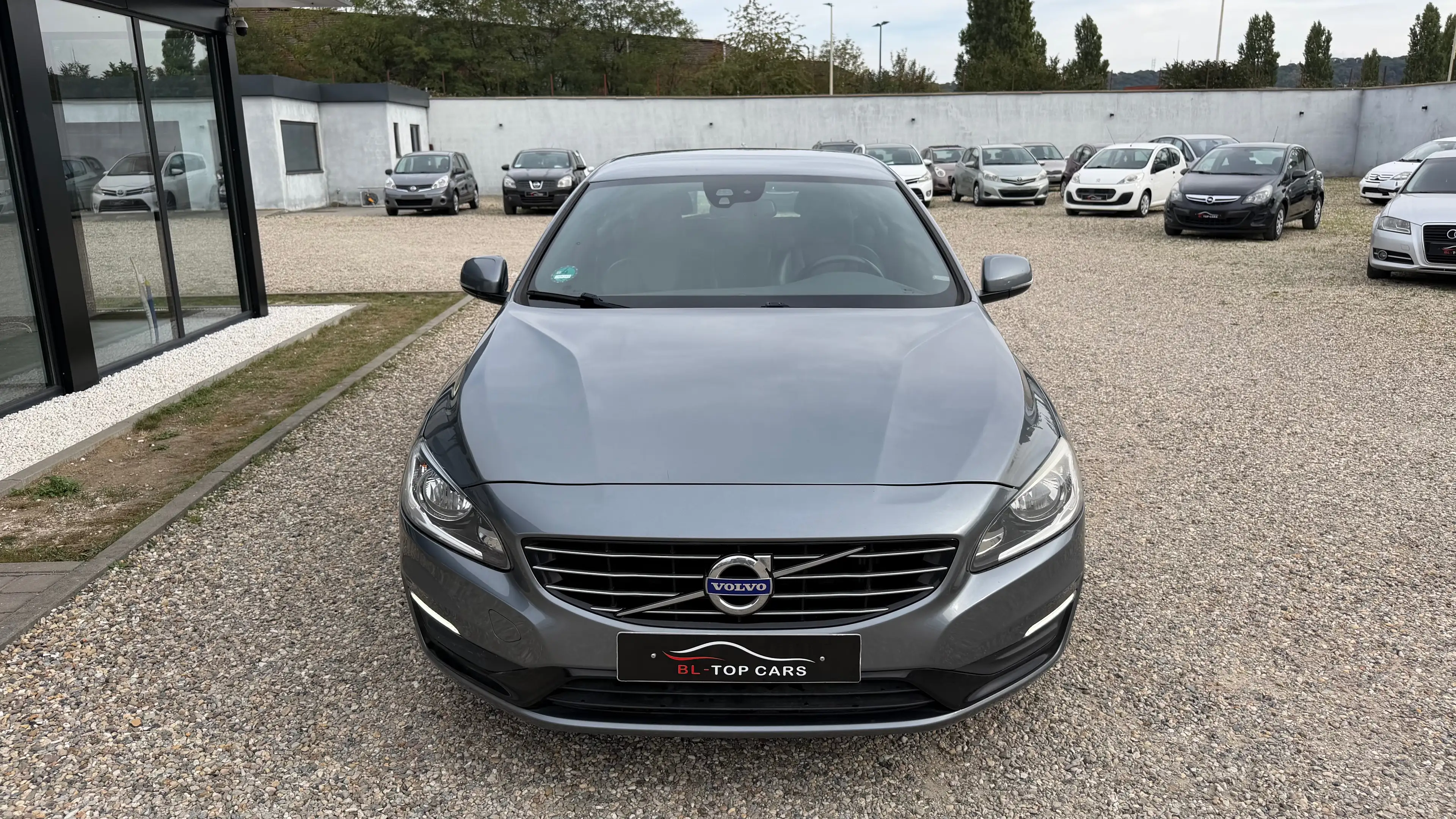 Volvo V60 V60 2.0 D2 Dynamic Edition — photo 2