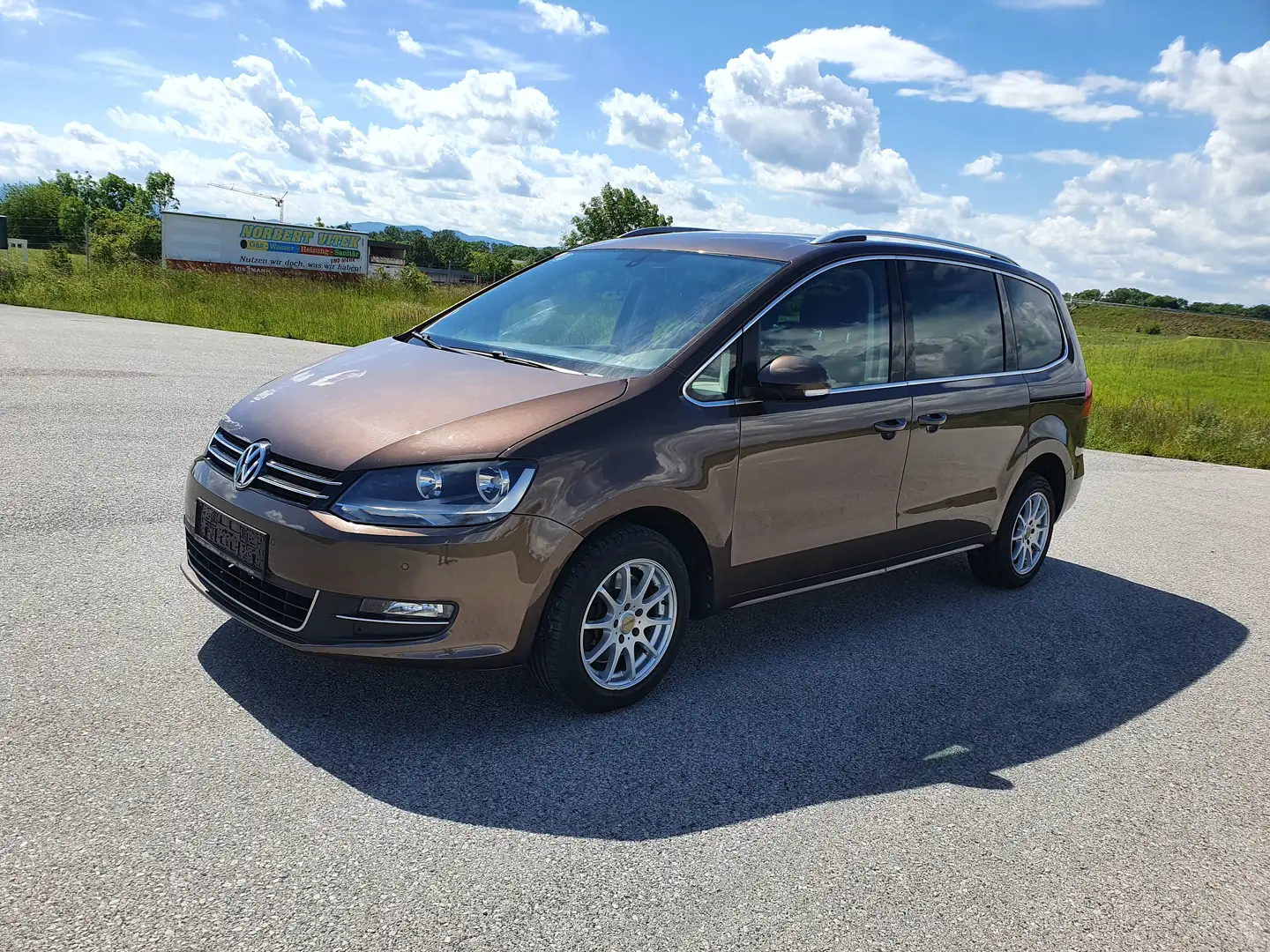 Volkswagen Sharan Sharan Comfortline BMT 2,0 TDI DPF DSG Comfortline Braun - 1