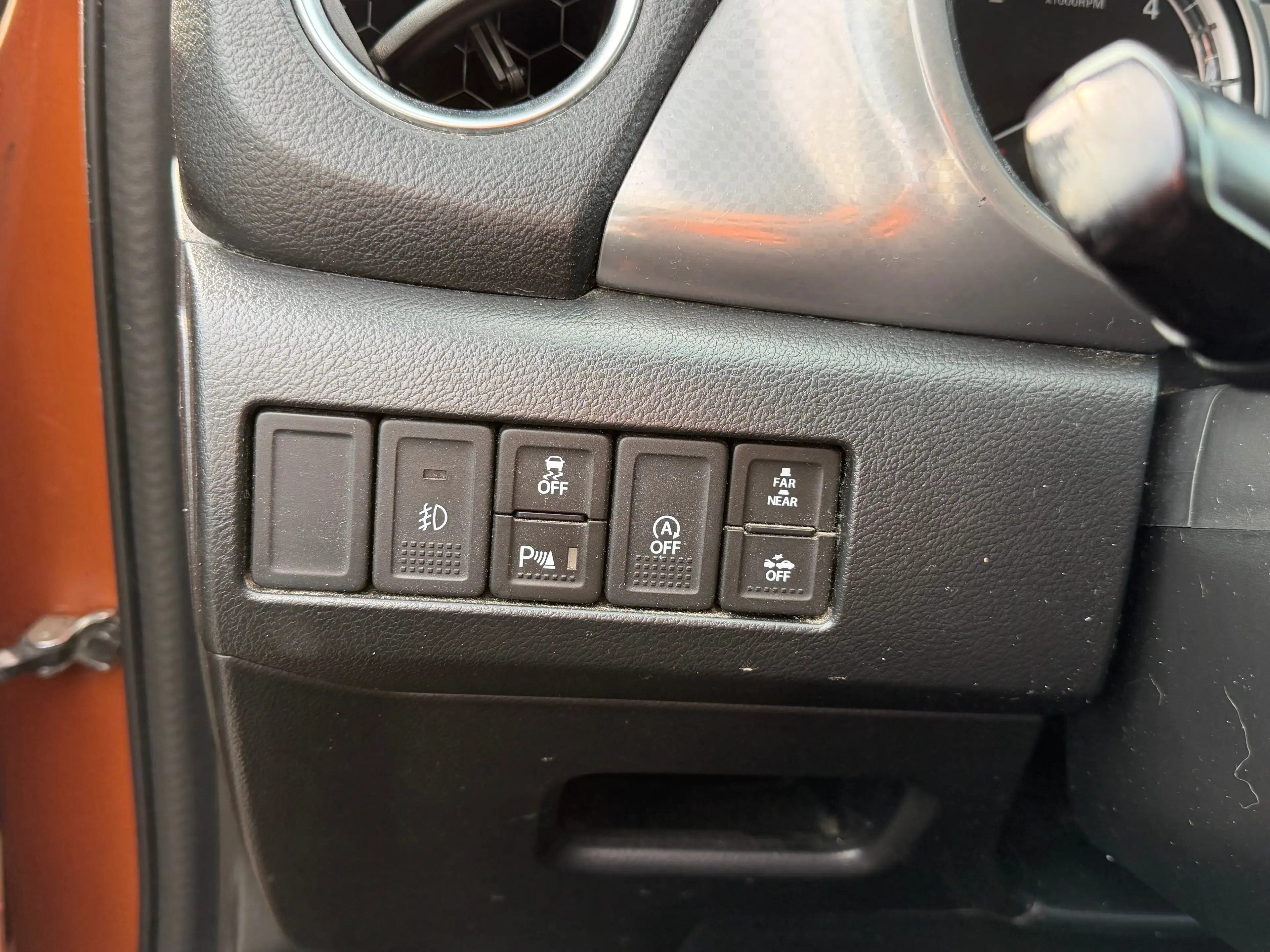 Suzuki Vitara 1.6 DDiS Comfort 4x2 mit Anhängerkupplung — photo 10