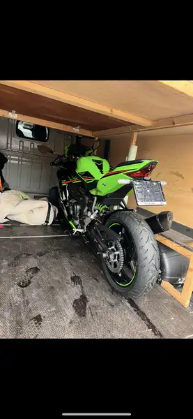 Kawasaki Ninja ZX-4RR - foto 5