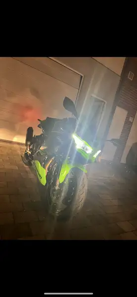 Kawasaki Ninja ZX-4RR - foto 4