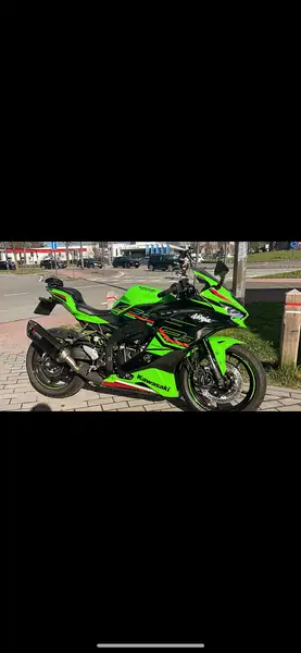 Kawasaki Ninja ZX-4RR - foto 3