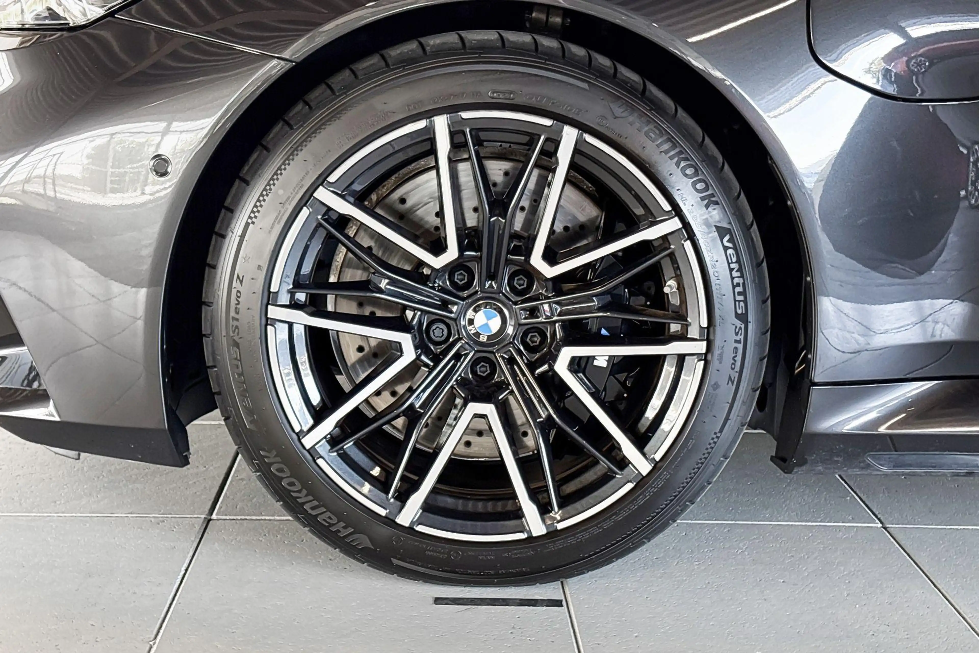 BMW M5 Touring M Drive Professional - Verwacht: Augustus — photo 4