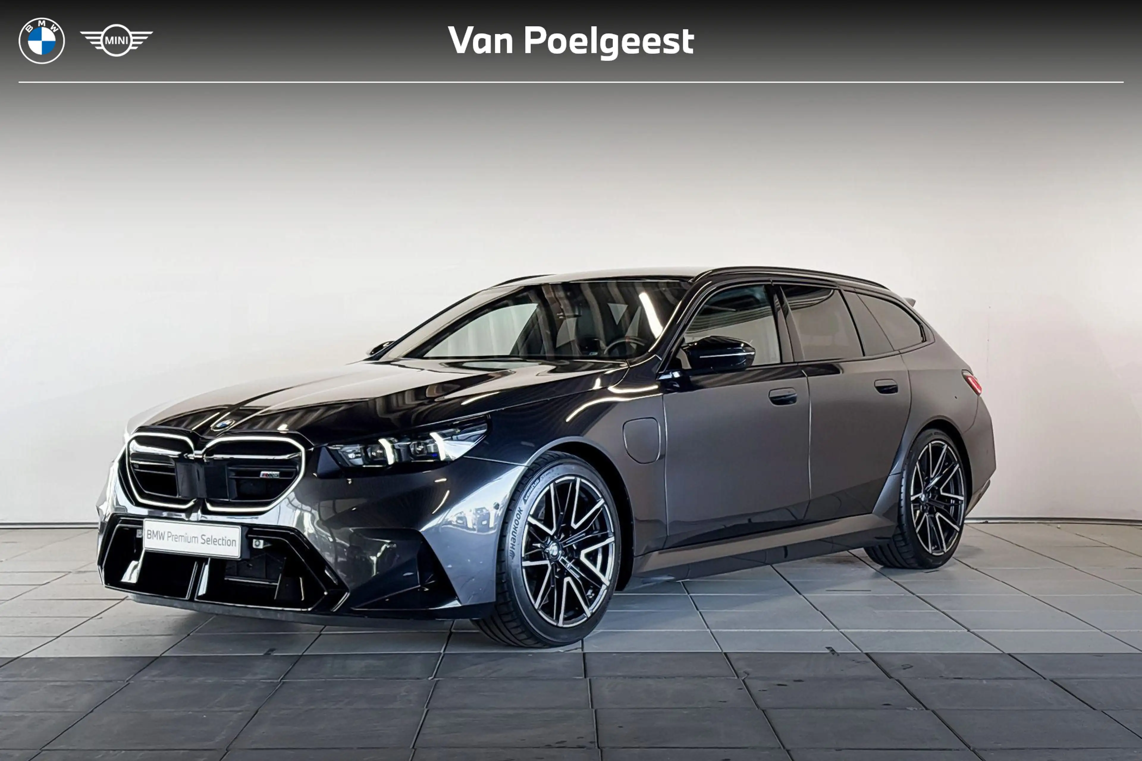 BMW M5 Touring M Drive Professional - Verwacht: Augustus