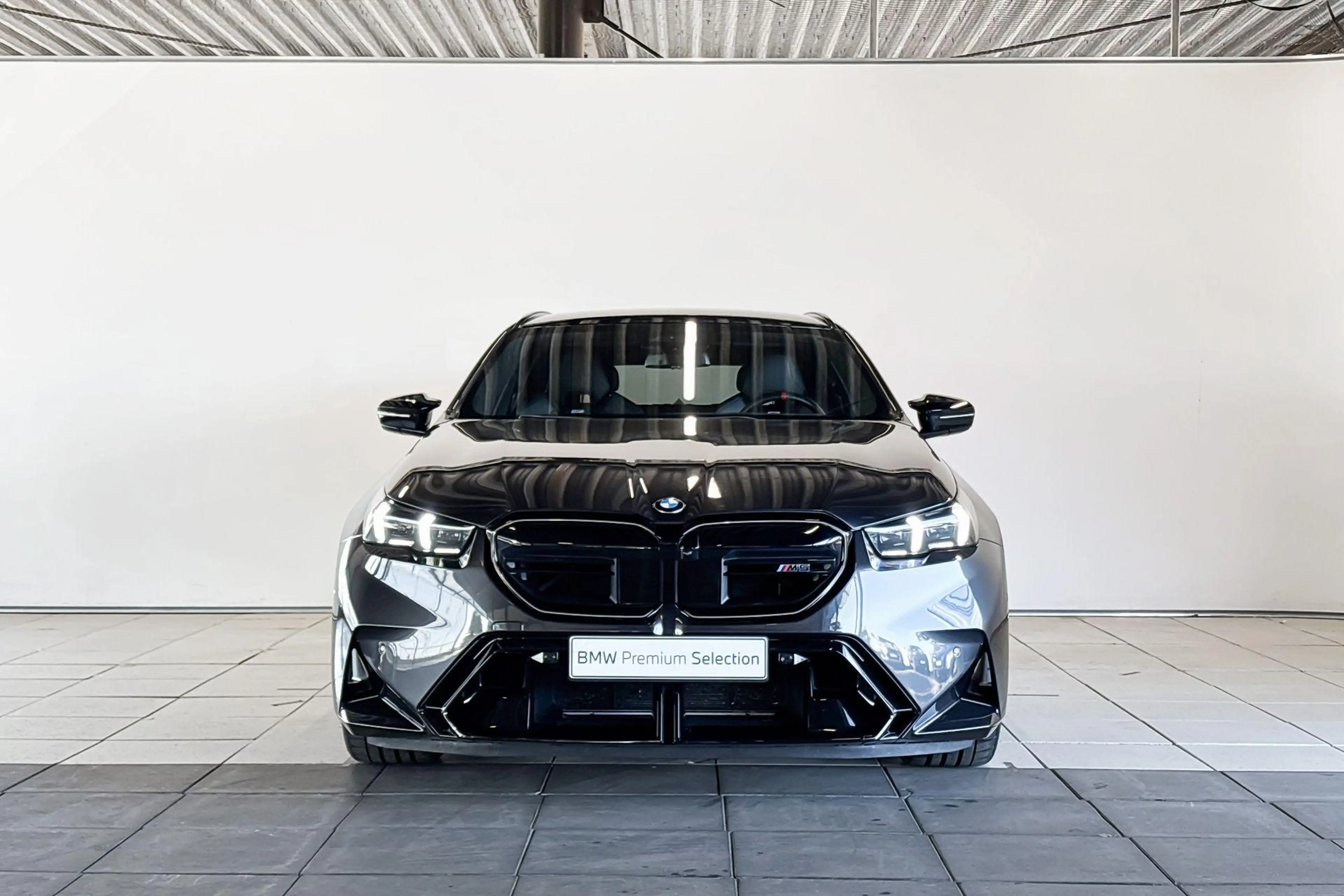 BMW M5 Touring M Drive Professional - Verwacht: Augustus — photo 5
