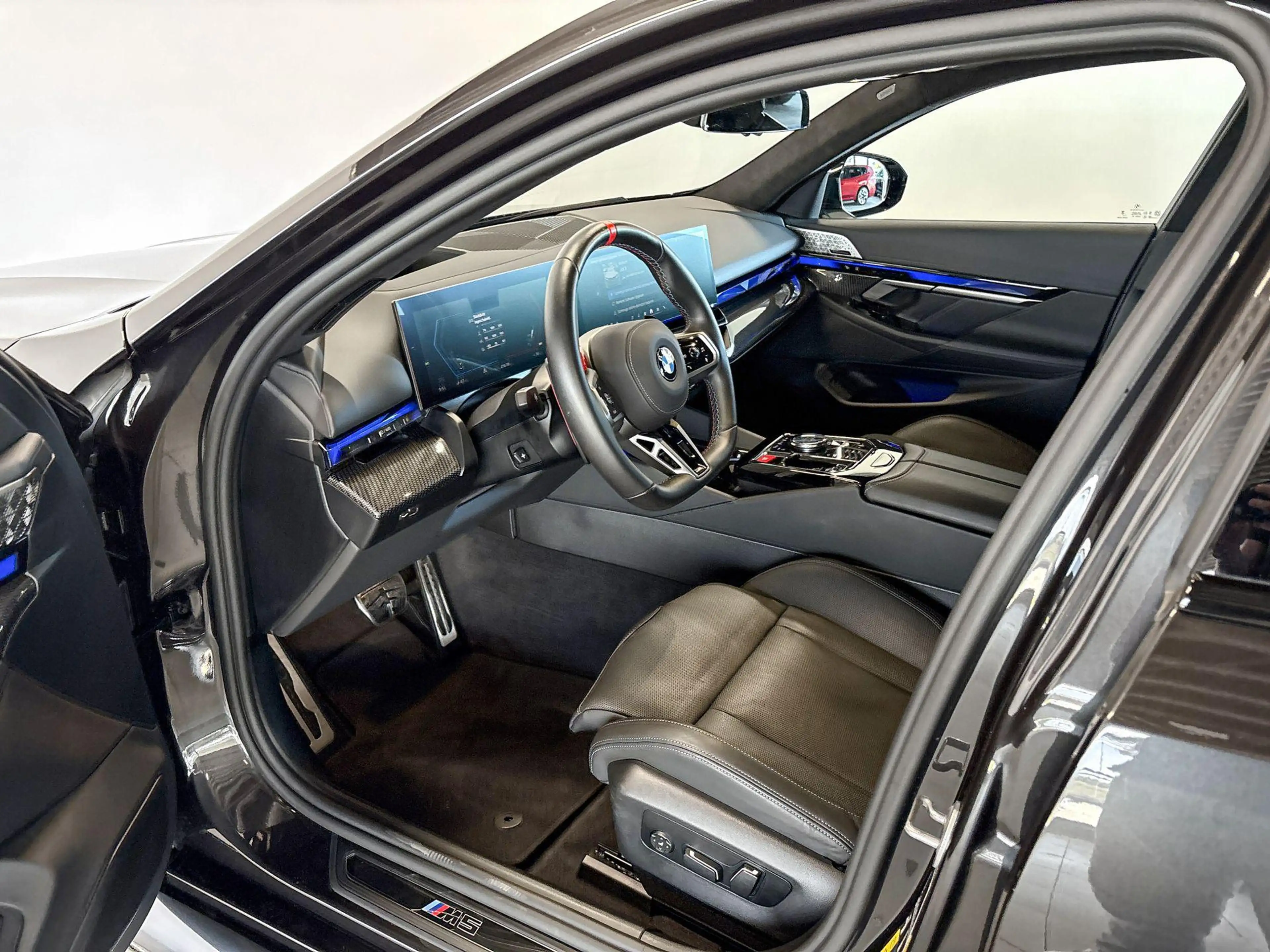 BMW M5 Touring M Drive Professional - Verwacht: Augustus — photo 8