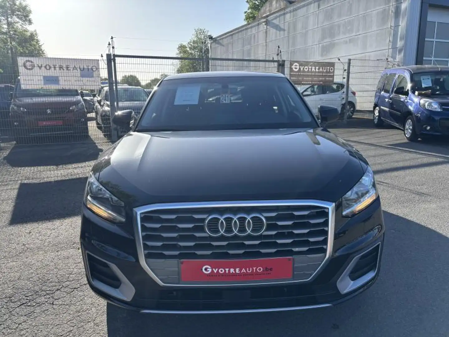 Audi Q2 TDI S-TRONIC 116 Zwart - 2
