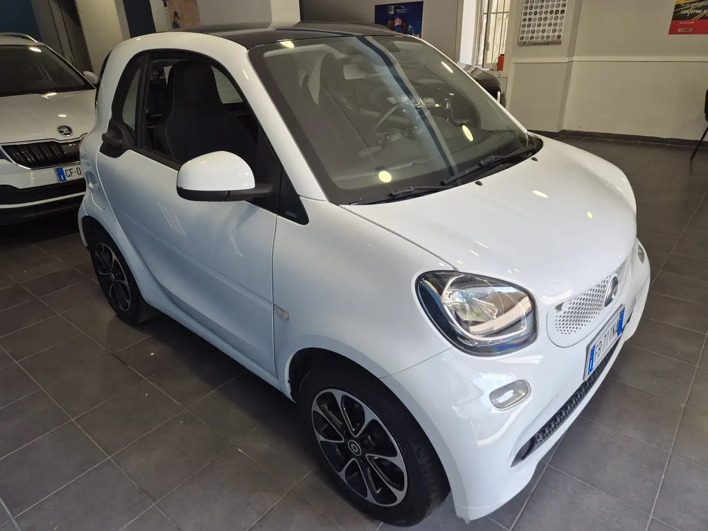 smart forTwo Fortwo 1.0 Passion 71cv twinamic total WHITE Bianco - 2