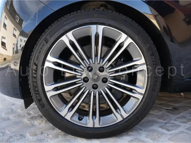 Land Rover Range Rover view 10