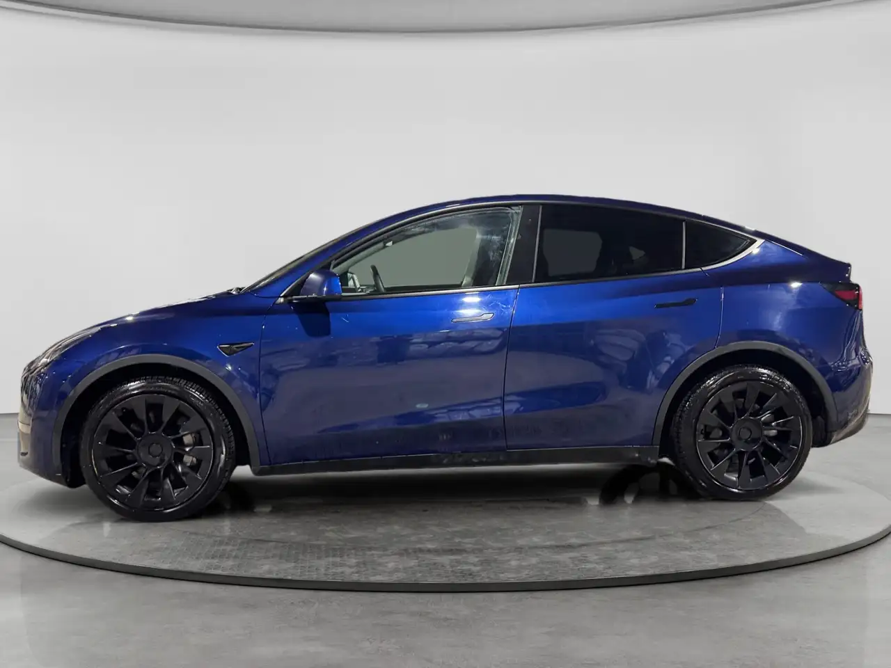Tesla Model Y снимка Tesla Model Y
