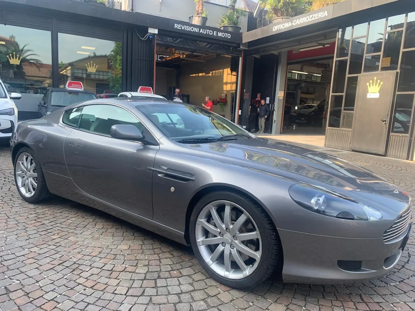 Aston Martin DB9 DB9 coupe 6.0 touchtronic 2 Gris - 1