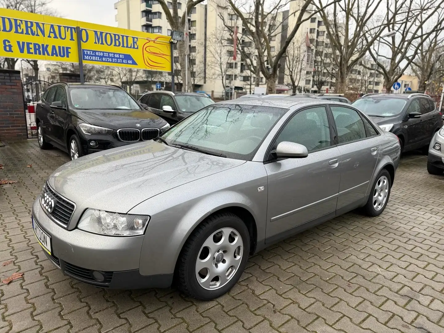 Audi A4 1.8 T*SCHECKHEFT*KLIMA Silber - 1