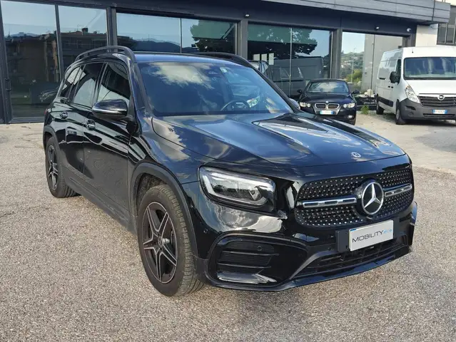 Mercedes-Benz GLB 180 GLB 180 d AMG Line Premium Plus auto