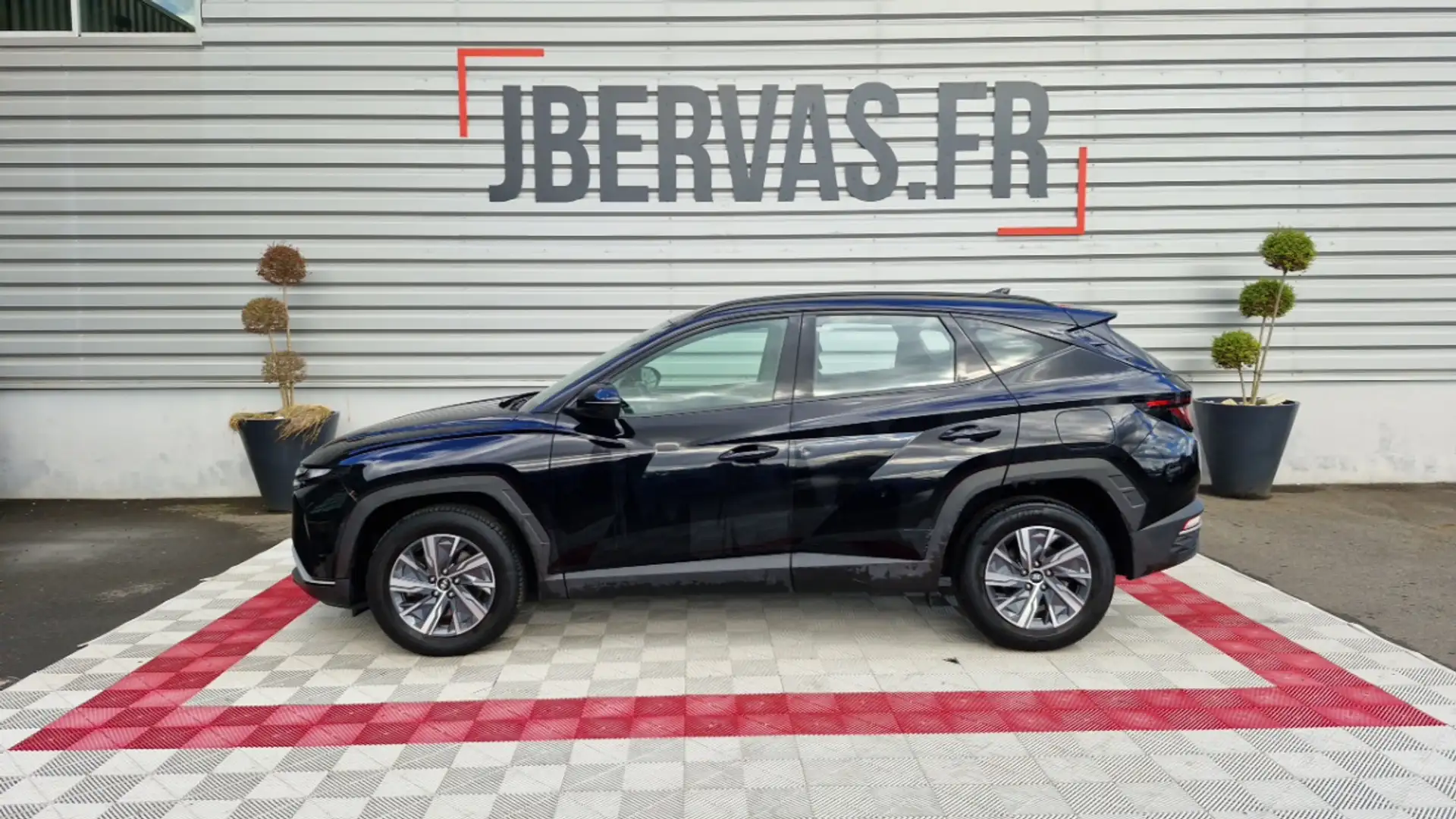 Hyundai TUCSON 1.6 T-GDI 230 HYBRID BVA6 BUSINESS Noir - 1